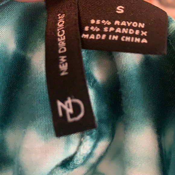 New Directions teal tie dyed gorgeous top-size small - Picture 7 of 7